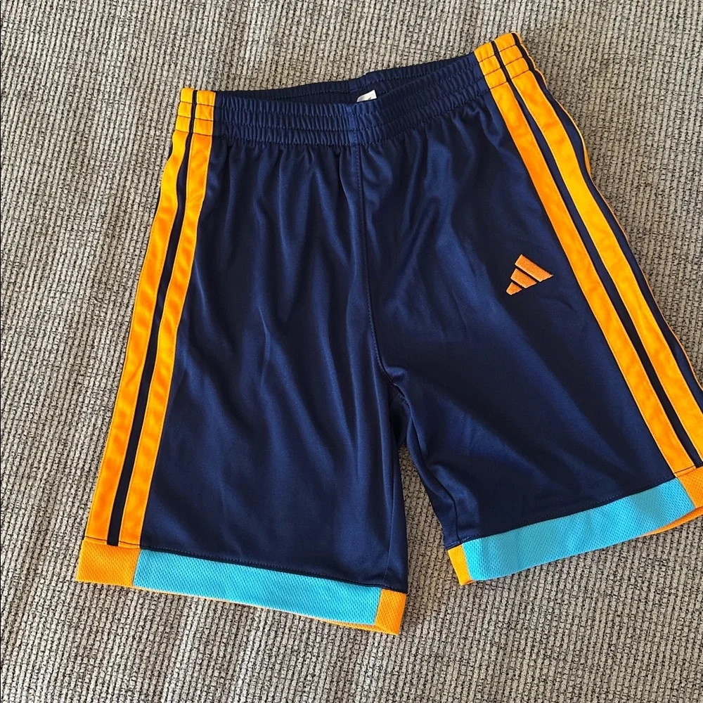 Adidas boys sport matching outfit - Picture 5 of 7